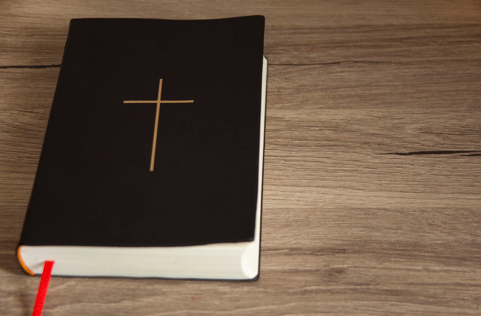 When God Moves Mountains: Life-Changing Lessons from Christian Books for Women